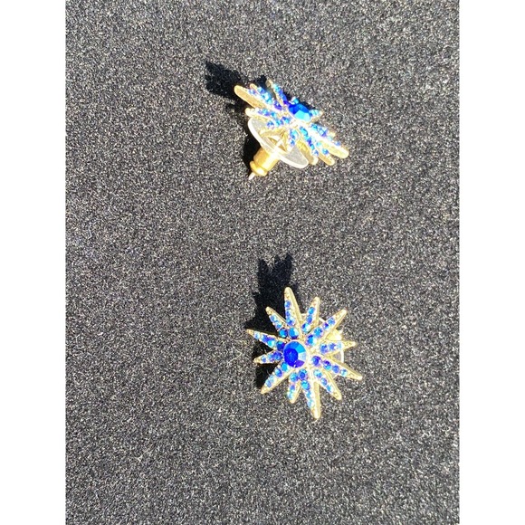NWT Heidi Daus " Star " Crystal Stud Earrings Design Star - Picture 4 of 8
